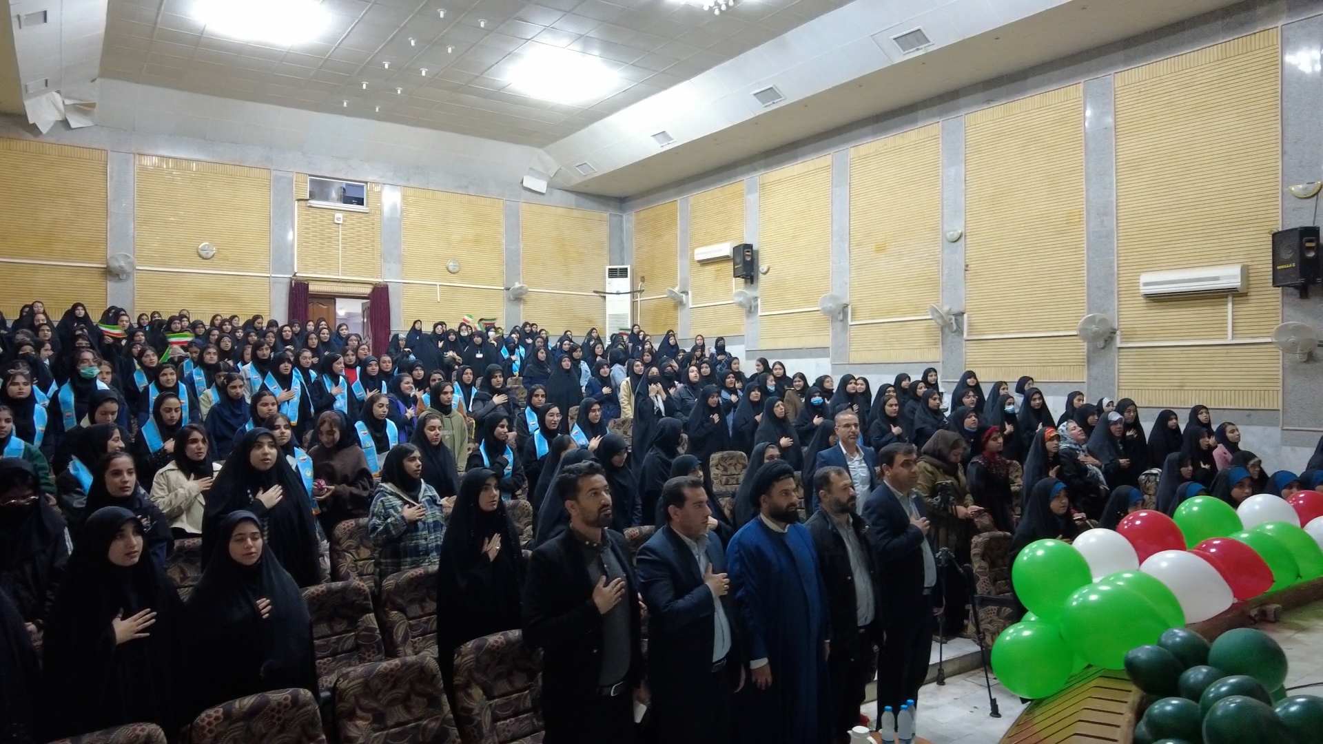 نسل جوان امروز نقشی اثرگذار در پاسداشت ارزش‌های انقلاب دارد.
